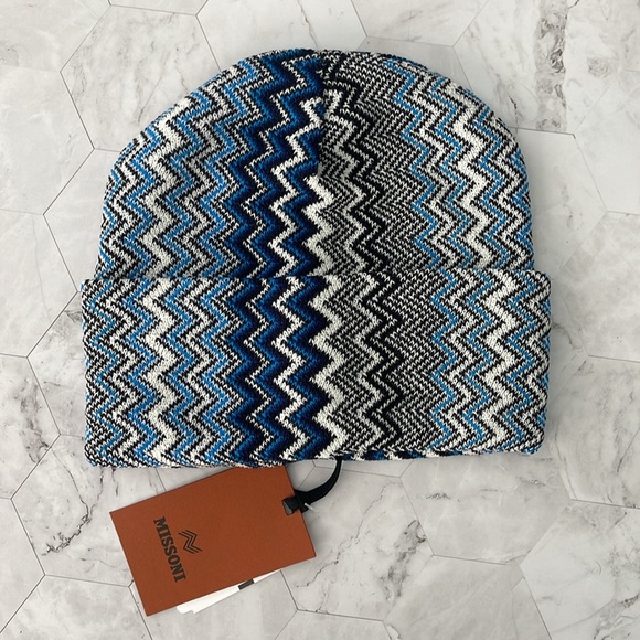 $265 Authentic MISSONI Multicolored Blue Chevron Wool Blend Cuff Beanie Hat - Picture 1 of 11